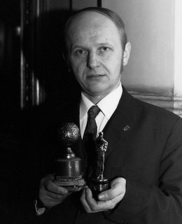 Ivan Jandl s filmovými cenami - Oscarem a Zlatým globem