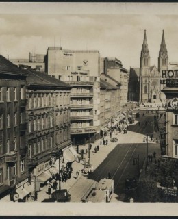 Angerův rohový dům Jugoslávská 472/10 vpravo dole