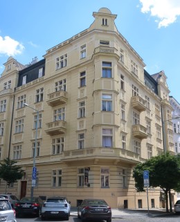 Dům Krkonošská čp. 1607/10, Foto M. Polák, červen 2026.