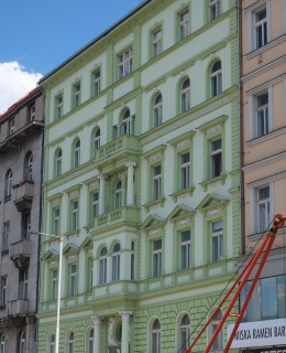 Dům Španělská 4 (Foto M. Polák, červen 2026)