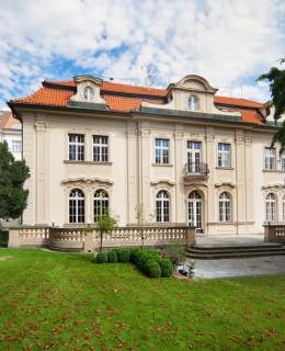Vila diplomatického servisu Koperníkova 2204/10 