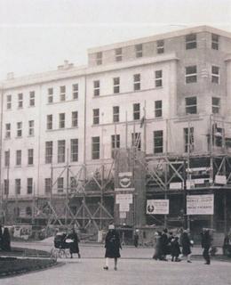 Vinohradská radnice po přestavbě, 1928. MMP.