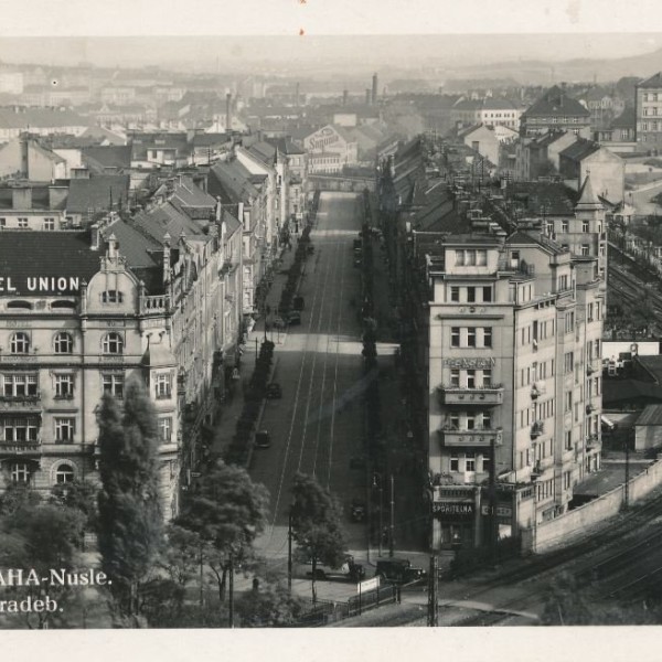 Květen 2018 - Nuselské údolí, Ostrčilovo náměstí, Jaromírova