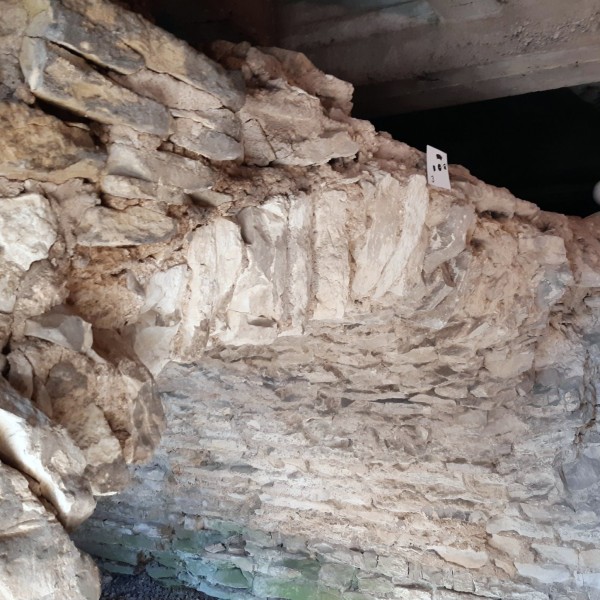 Románský most, pozůstatek. Foto D. Broncová, listopad 2020