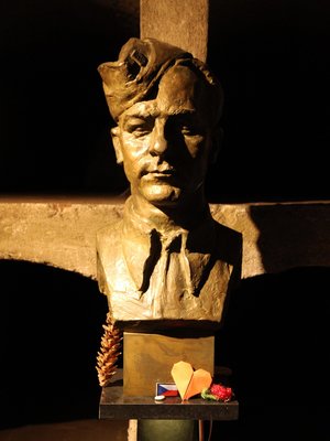 busta Jaroslava Švarce (autor fotografie: Milan Polák)