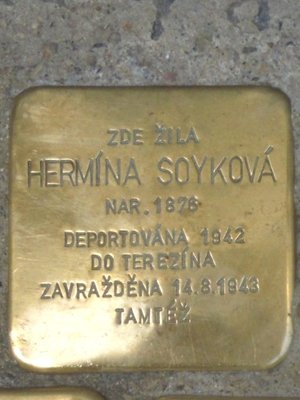 Kámen zmizelých, H. Soyková (foto D. Broncová)