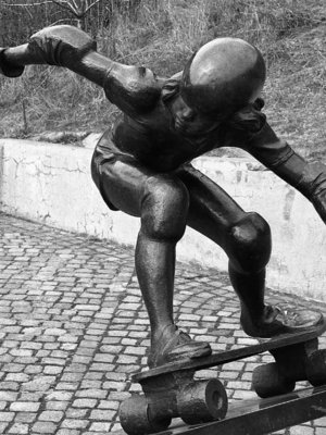 Skateboardista, 1990, zdroj: Vysehradskej.cz