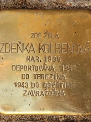 Kámen zmizelých Zdeňky Kolbenové (Foto M. Polák, září 2020)
