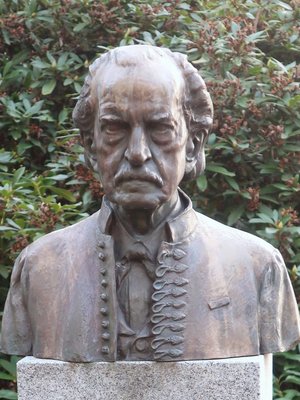 Busta Josefa Jana Friče v Ondřejovské hvězdárně. Foto Milan Polák, únor 2021