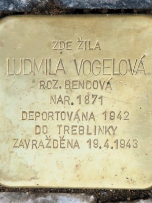 Kámen zmizelých L. Vogelové (Foto M. Polák, říjen 2023)
