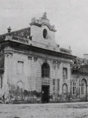 J. Eckert zachytil kostel sv.Bartoloměje při chudobinci v roce 1884, kdy byl zbořen.