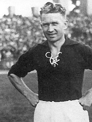 fotbalista a hokejista Karel Pešek