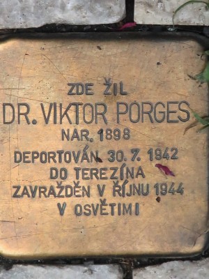 Kámen zmizelých Viktora Porgese (Foto M. Polák, červenec 2026) Kámen zmizelých Viktora Porgese (Foto M. Polák, červenec 2026)